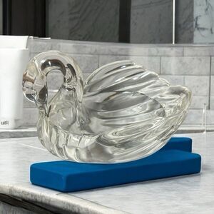 Vintage Clear Plastic Swan Soap Dish Holder 5"x3.25"x4" Elegant Molded Details